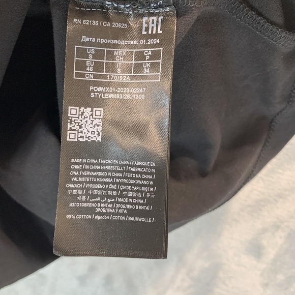 Guess Men's Tee T Shirt S Black Holographic Logo Short Sleeve Crew Neck - Picture 8 of 11